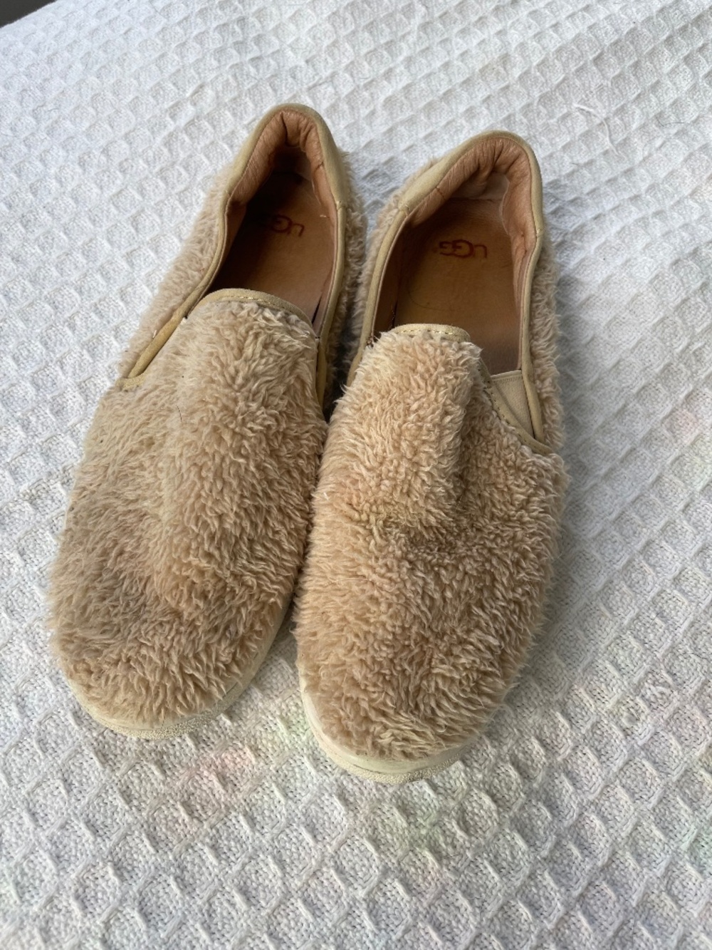 UGG Ricci plush slip-on sneakers in tan - size 9 *run small*